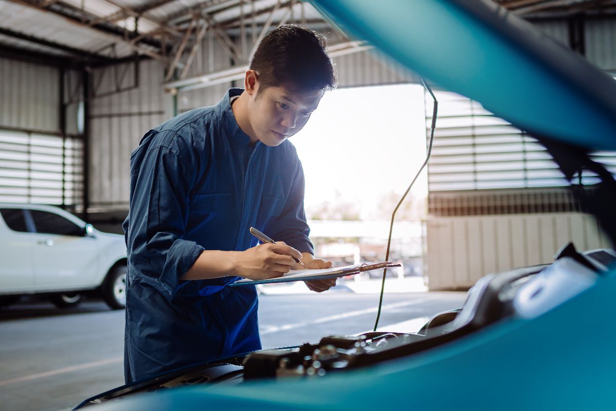 Why You Should Hire Car Battery Delivery Services in the Philippines