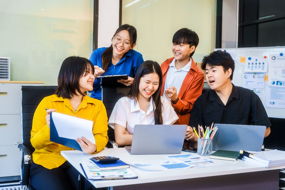 How Top SEO Companies Build Strategies for Different Industries