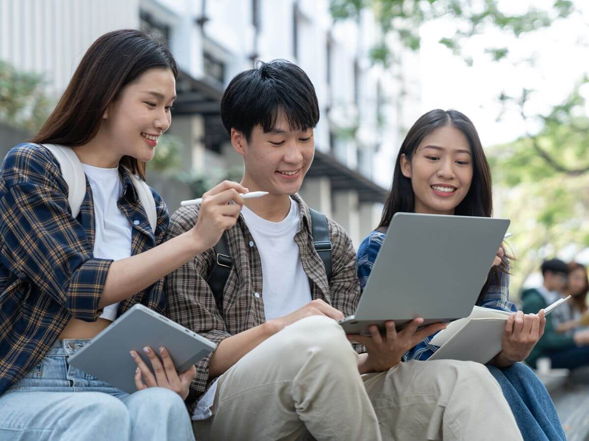 6 Top Tech Skills That Will Get You Hired Right After Graduation